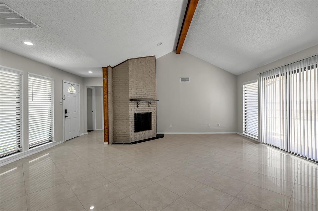 1007 Wimbledon Lane Plano, TX 75075 - Photo 8 of 30