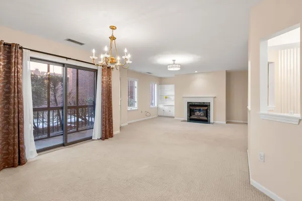 $380,000 | 770 Salisbury Street, Unit 517, Worcester, MA 01609