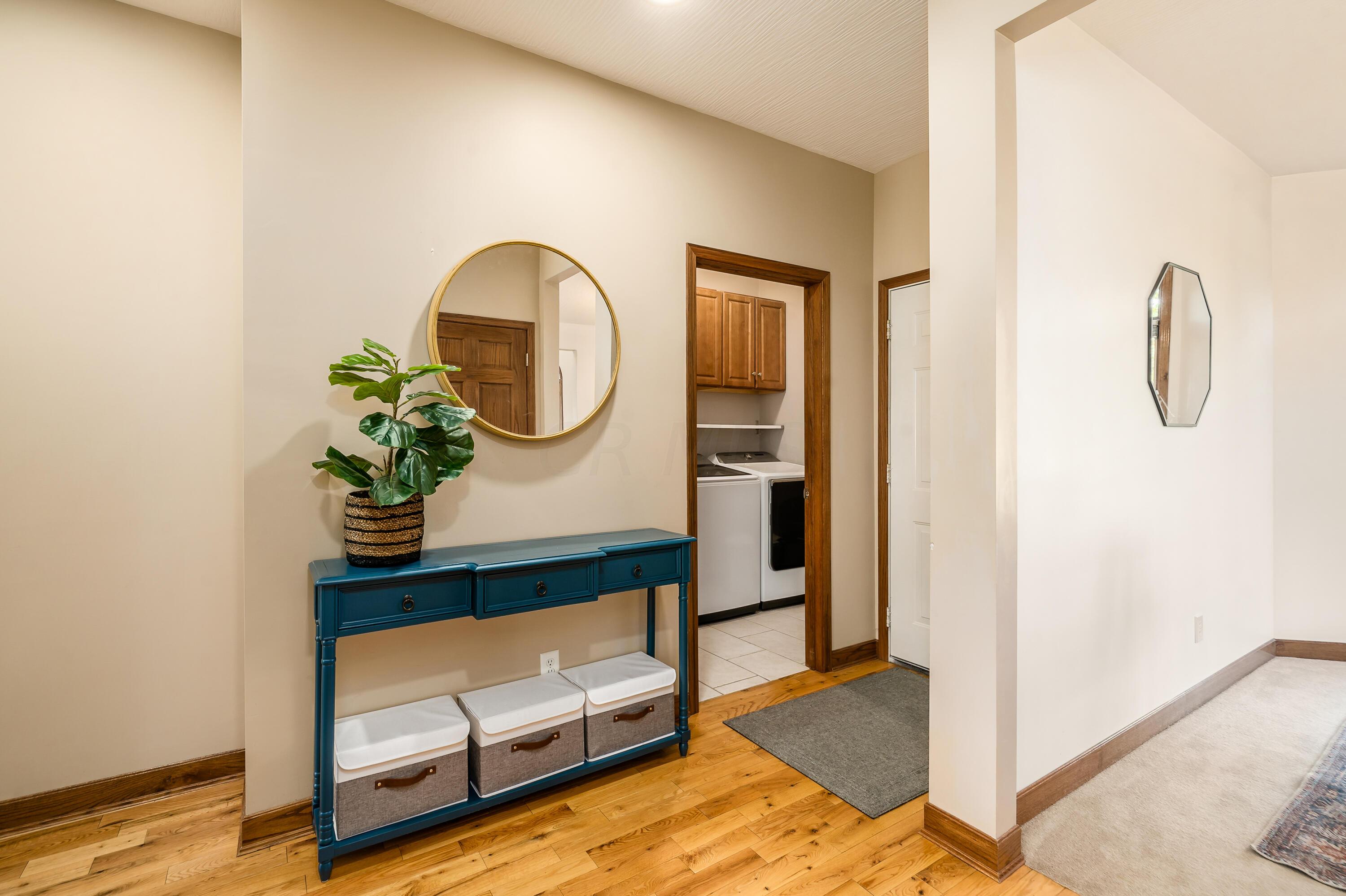7733 Refugee Road Southwest Etna, OH 43062 - Photo 20 of 42 Hallway/1st Floor Laundry