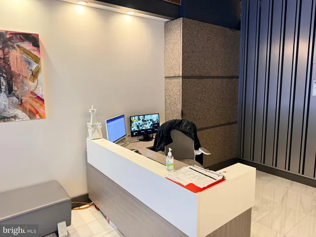 $3,000 | 916 G St. Northwest, Unit 605, Washington, DC 20001