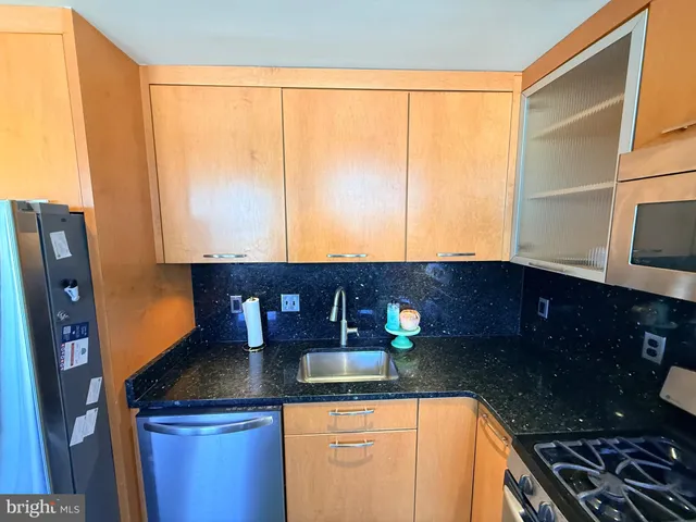 $3,000 | 916 G St. Northwest, Unit 605, Washington, DC 20001