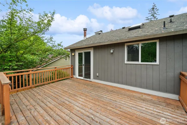$3,600 | 1816 225th Street Southeast, Bothell, WA 98021