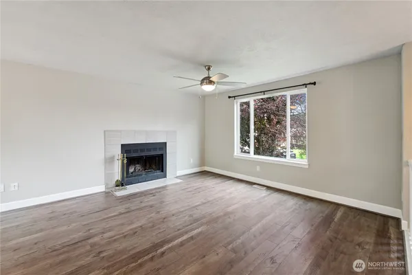 $3,600 | 1816 225th Street Southeast, Bothell, WA 98021