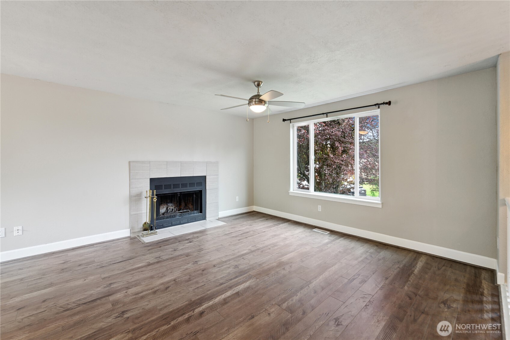 1816 225th Street Southeast Bothell, WA 98021 - Photo 2 of 20