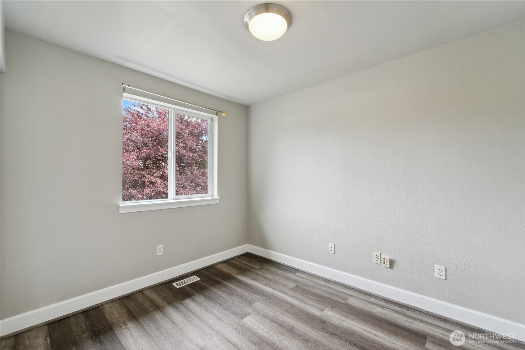 1816 225th Street Southeast Bothell, WA 98021 - Photo 10 of 20