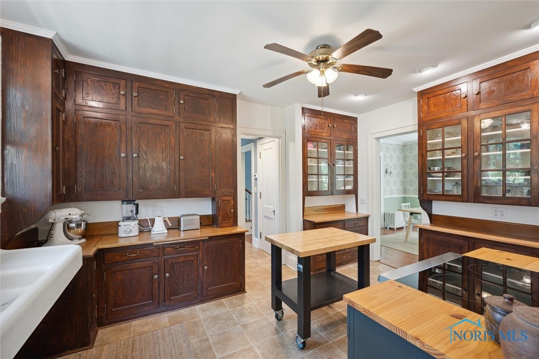 384 Colony Road Rossford, OH 43460 - Photo 16 of 40 Gallery Image 16