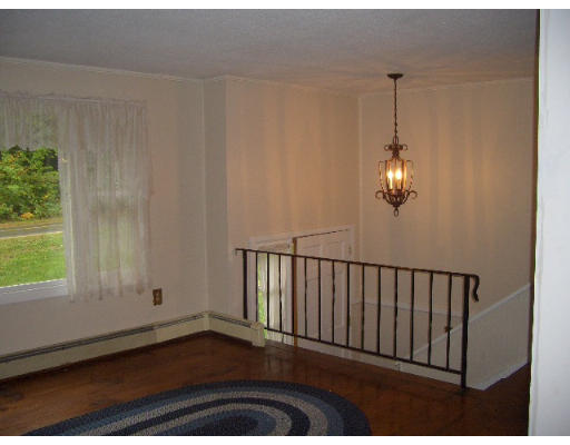 37 Brookfield Road North Brookfield, MA 01535 - Photo 6 of 16 Gallery Image 6