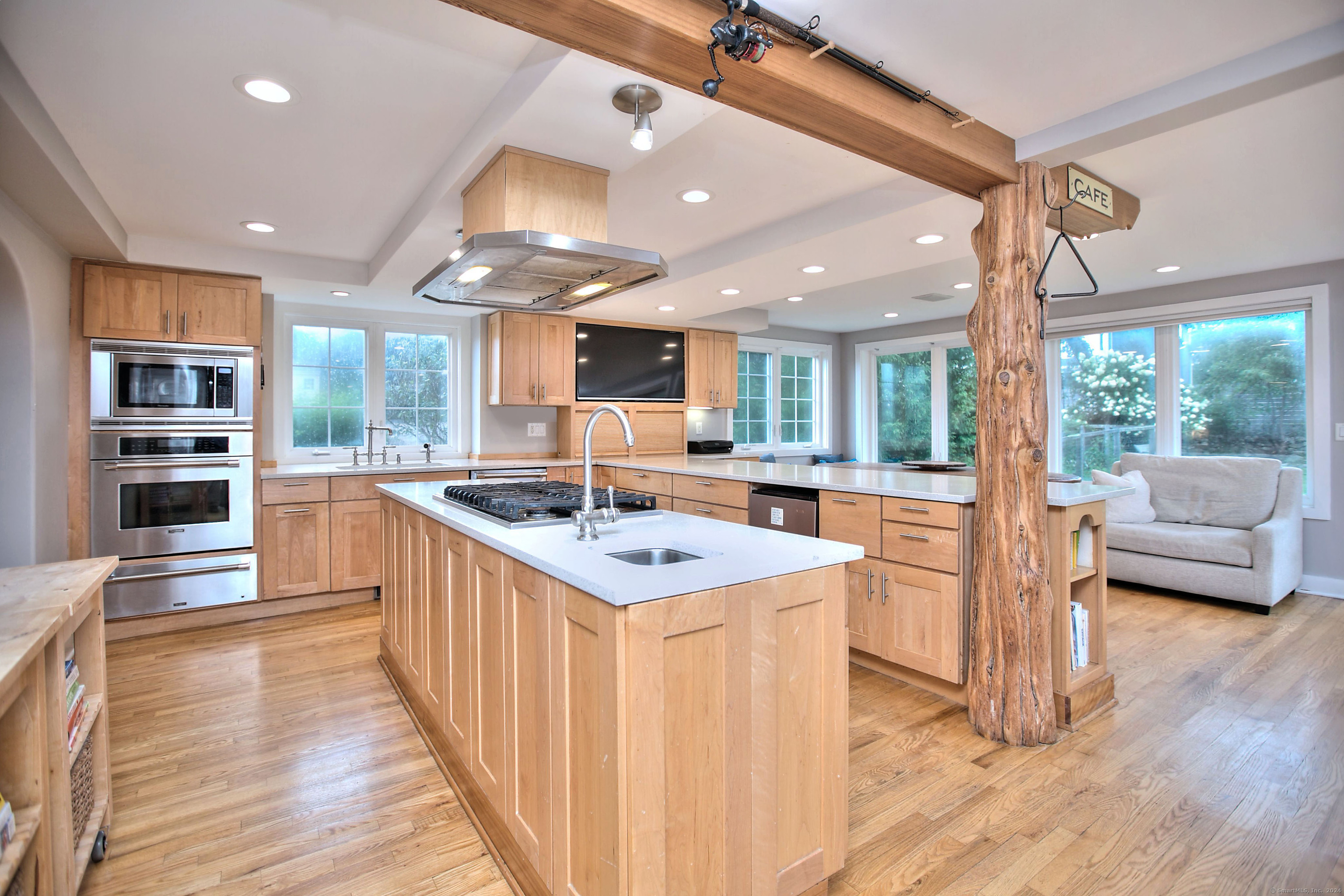 8 Bauer Place Westport, CT 06880 - Photo 11 of 37