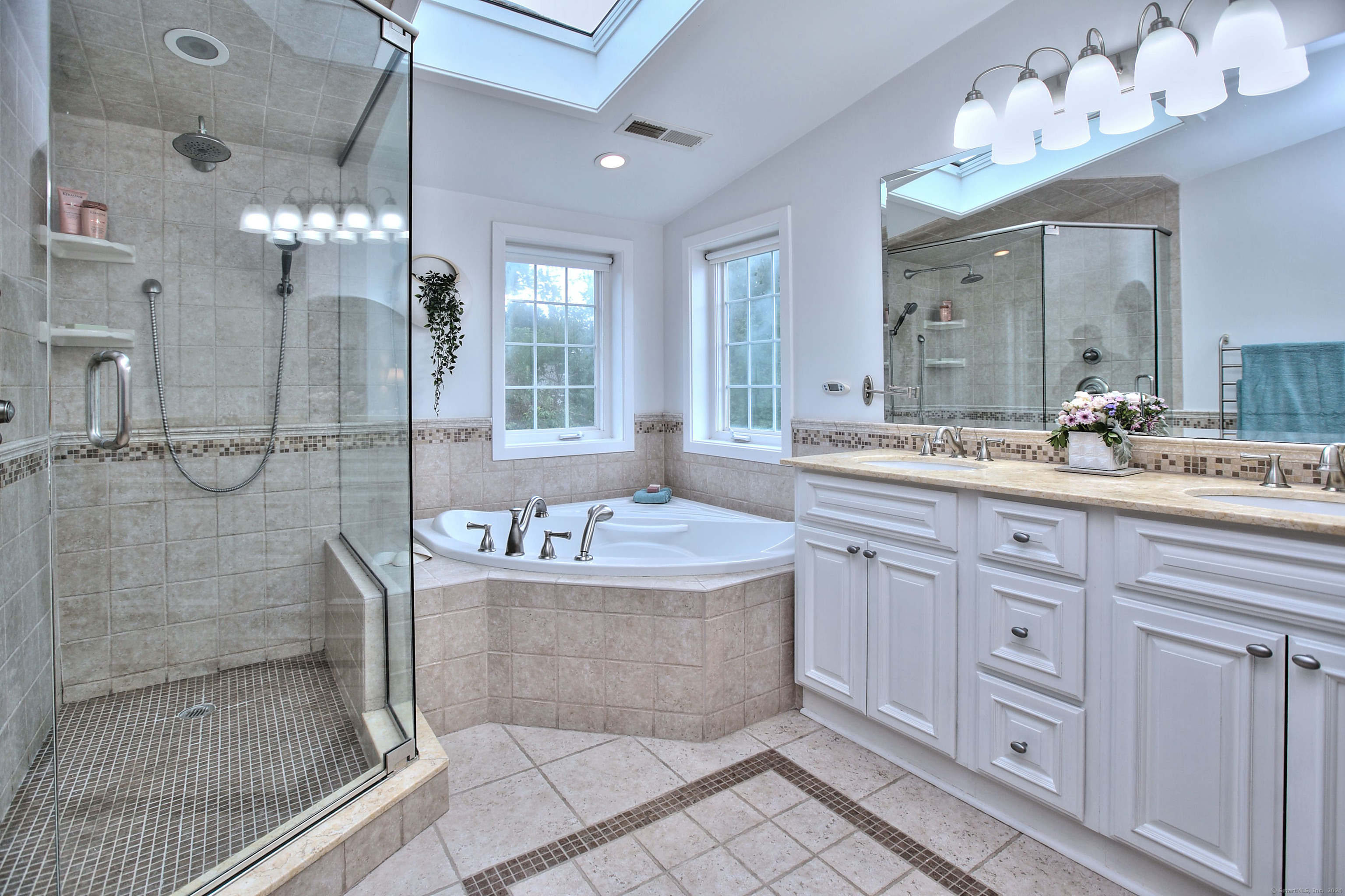8 Bauer Place Westport, CT 06880 - Photo 27 of 37