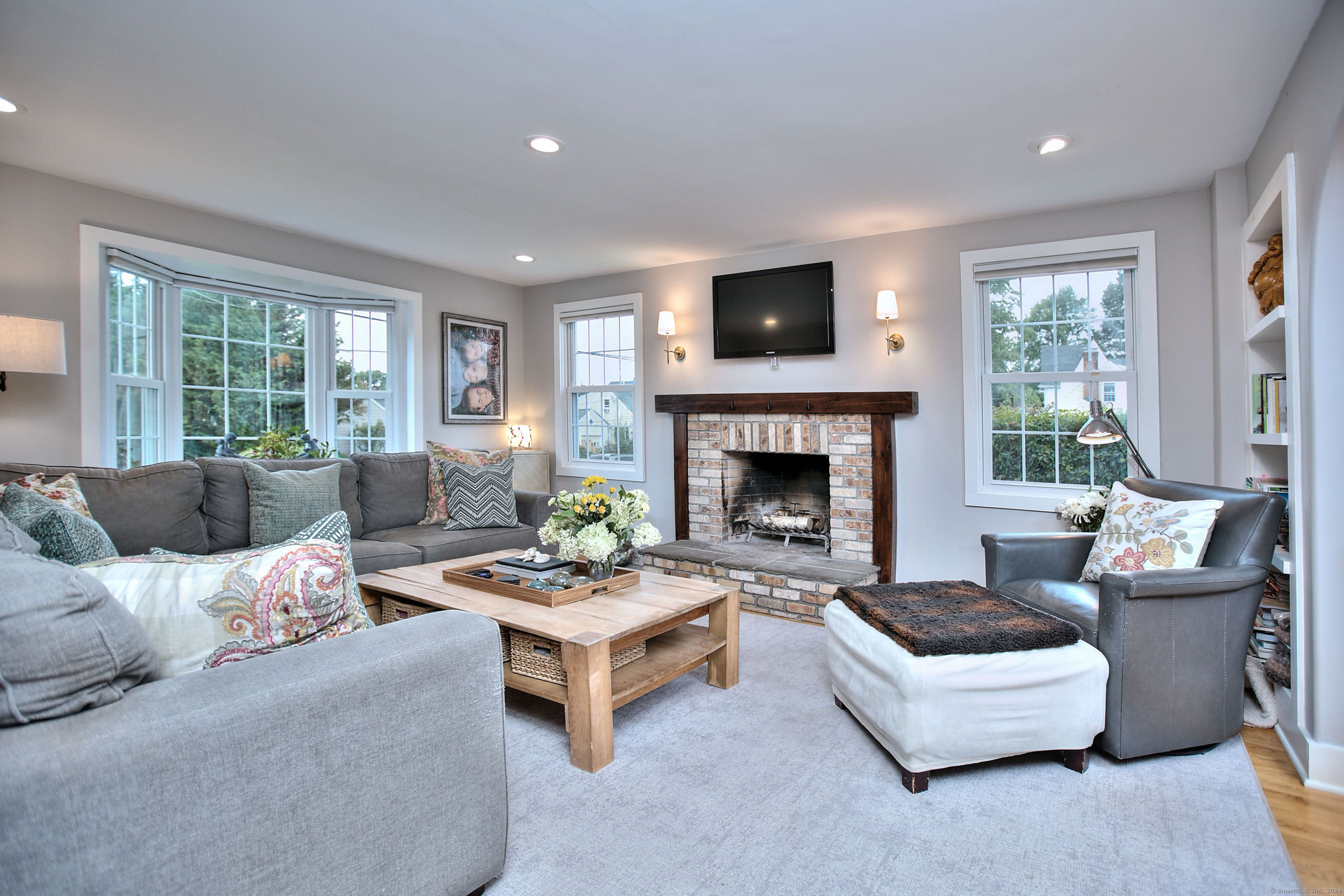 8 Bauer Place Westport, CT 06880 - Photo 8 of 37