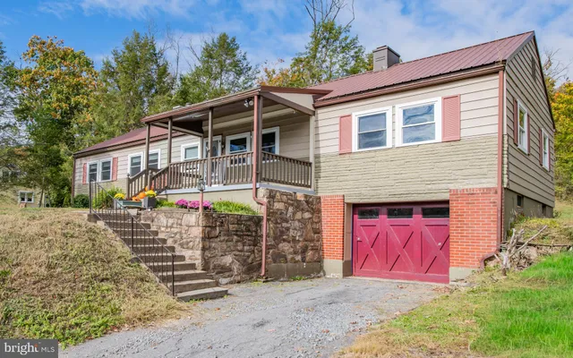 $204,199 | 6 Oak Lane, Lock Haven, PA 17745