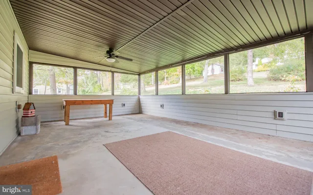 $204,199 | 6 Oak Lane, Lock Haven, PA 17745