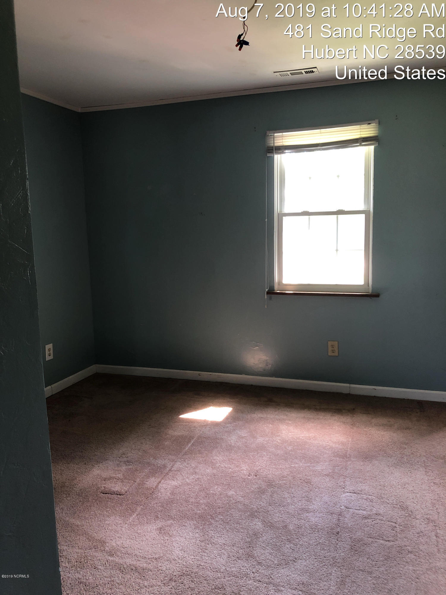 481 Sand Ridge Road Hubert, NC 28539 - Photo 7 of 14 08-07-2019 interior 2