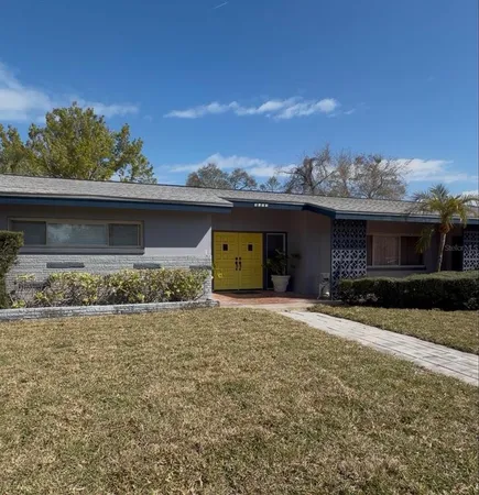 $750,000 | 2165 13th Avenue Southwest, Largo, FL 33770