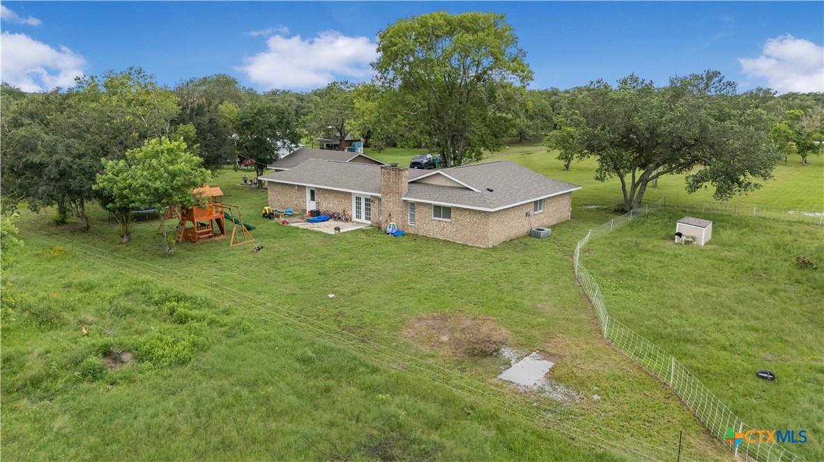 2631 Benbow Road Inez, TX 77968 - Photo 5 of 33