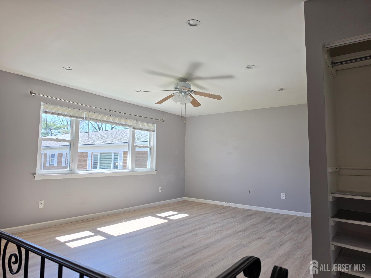 192 Evergreen Road, Unit 7B Edison, NJ 08837 - Photo 8 of 21 a view of an empty room with a window