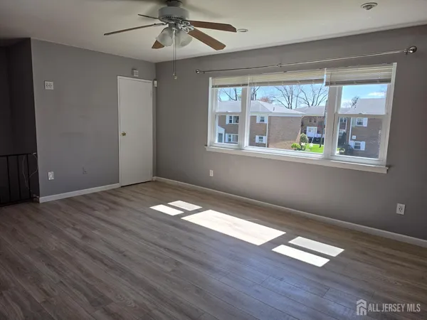 $301,000 | 192 Evergreen Road, Unit 7B, Edison, NJ 08837