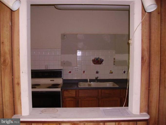 150 Ridgewood Lane Front Royal, VA 22630 - Photo 12 of 19 Kitchen #2