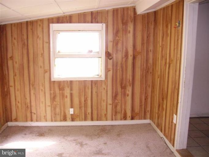 150 Ridgewood Lane Front Royal, VA 22630 - Photo 14 of 19 Living Room