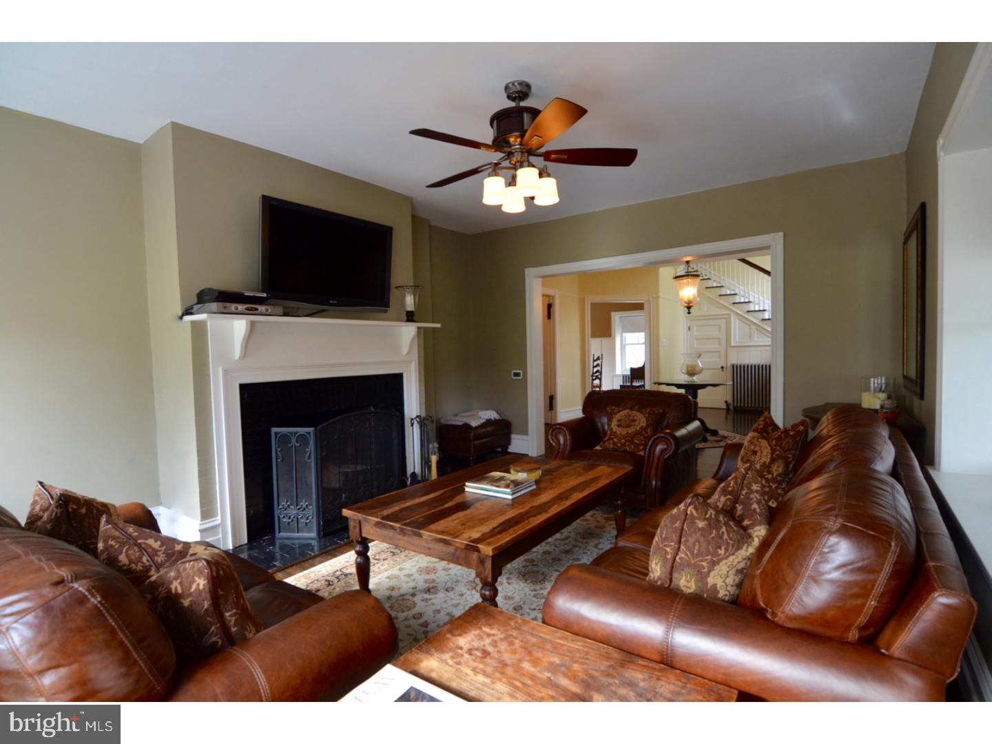 430 Conestoga Road Berwyn, PA 19312 - Photo 8 of 25 Living Room