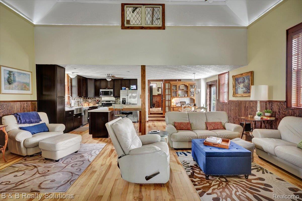 6624 Jefferson Road North Branch, MI 48461 - Photo 8 of 34 08-DSC03217.jpg