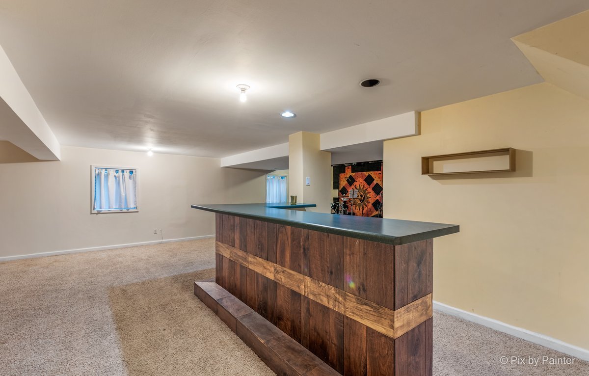 120 Briargate Road Cary, IL 60013 - Photo 27 of 35 a bed room with furniture