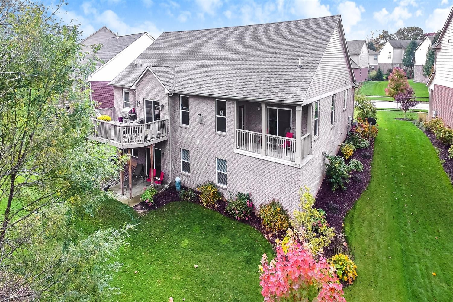 661 Park Lane Road Chelsea, MI 48118 - Photo 2 of 10 Photo 2