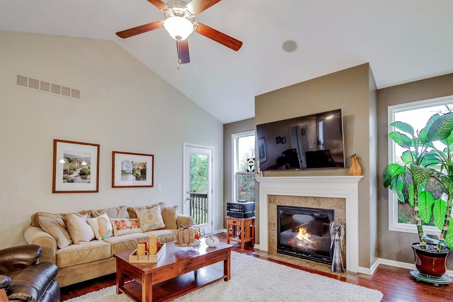 661 Park Lane Road Chelsea, MI 48118 - Photo 5 of 10 Photo 5
