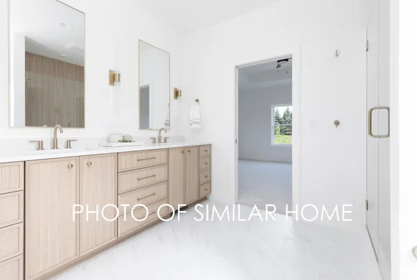 $689,900 | 2590 North Stellita Circle, De Pere, WI 54115