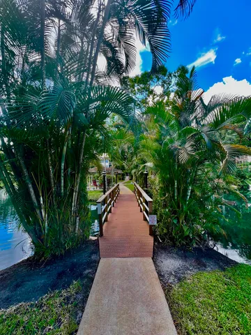 $154,000 | 5141 West Oakland Park Boulevard, Unit 201, Lauderdale Lakes, FL 33313