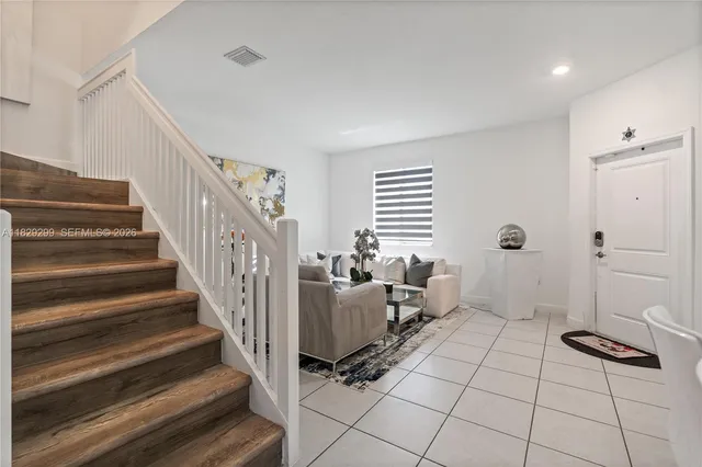 $495,000 | 21018 Northeast 8th Avenue, Unit 21018, Miami, FL 33162