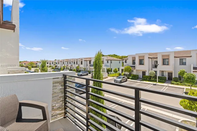 $495,000 | 21018 Northeast 8th Avenue, Unit 21018, Miami, FL 33162