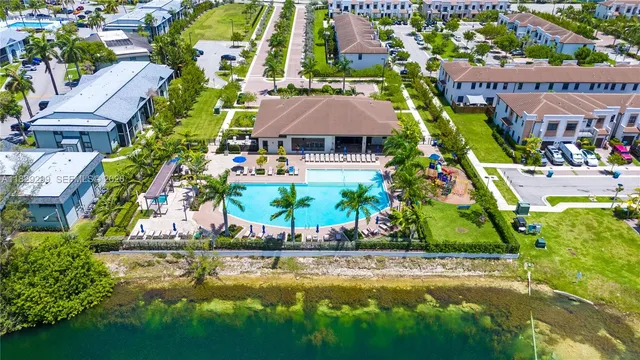 $495,000 | 21018 Northeast 8th Avenue, Unit 21018, Miami, FL 33162