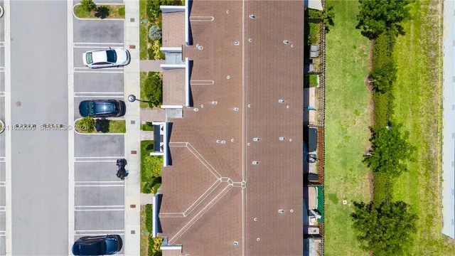 $495,000 | 21018 Northeast 8th Avenue, Unit 21018, Miami, FL 33162