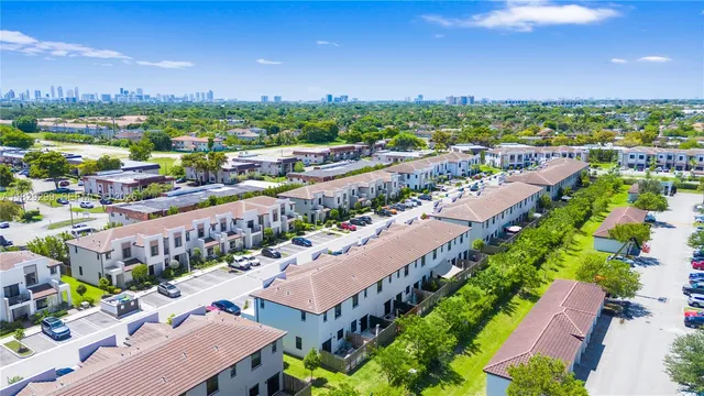 $495,000 | 21018 Northeast 8th Avenue, Unit 21018, Miami, FL 33162