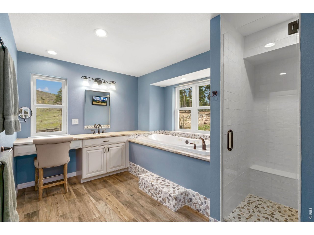 2051 Stove Prairie Road Bellvue, CO 80512 - Photo 21 of 50 Luxury bath, jetted tub