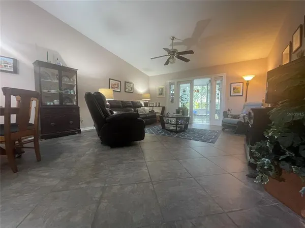 $2,000 | 324 Northwest 48th Boulevard, Unit K, Gainesville, FL 32607