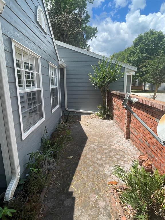 324 Northwest 48th Boulevard, Unit K Gainesville, FL 32607 - Photo 2 of 16