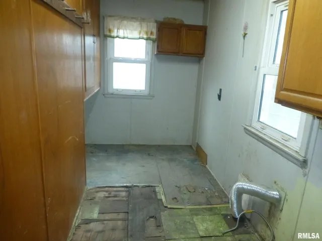 $32,500 | 210 North 2nd Street, Easton, IL 62633