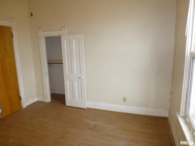 $32,500 | 210 North 2nd Street, Easton, IL 62633