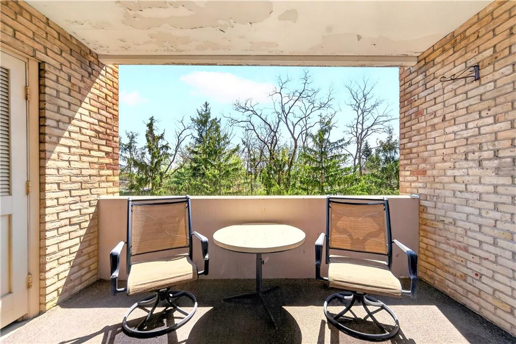 55 Highland Road, Unit 503 Bethel Park, PA 15102 - Photo 3 of 32 Patio