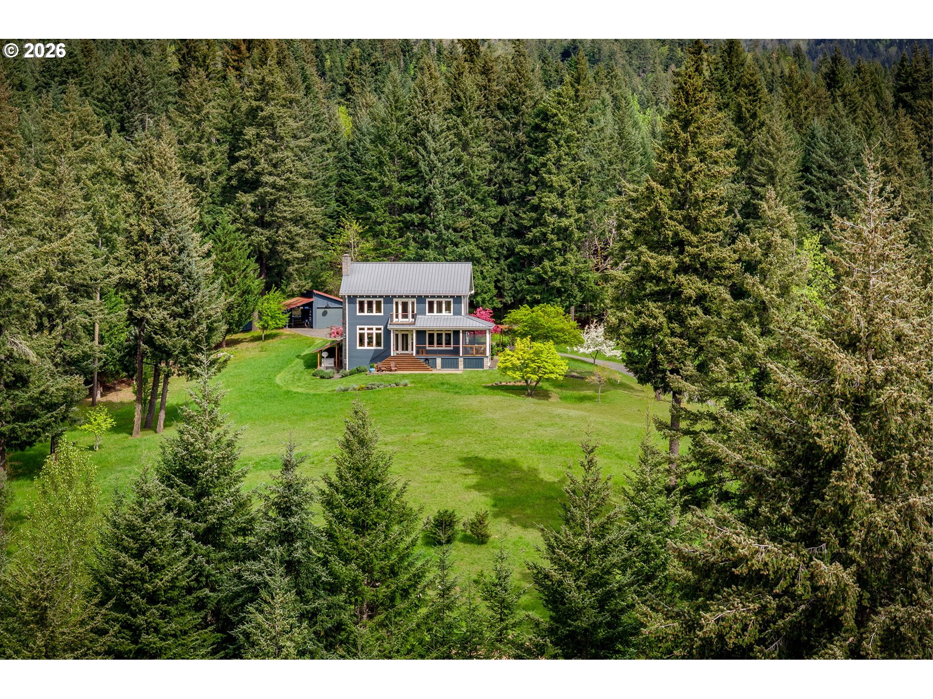 172 Upper Lakeview Rd Road White Salmon, WA 98672 - Photo 3 of 48
