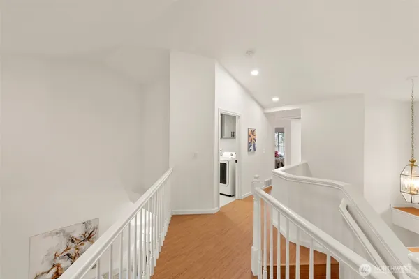 $868,000 | 15795 Northup Way, Unit 7, Bellevue, WA 98008