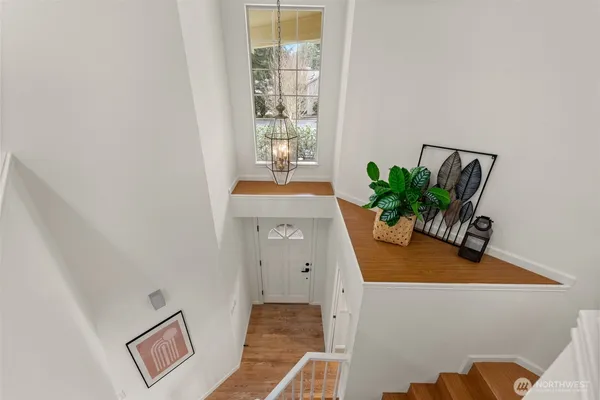 $868,000 | 15795 Northup Way, Unit 7, Bellevue, WA 98008
