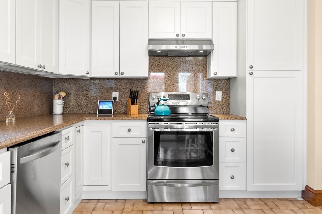 2 Raven Lane, Unit 2 Gloucester, MA 01930 - Photo 11 of 26