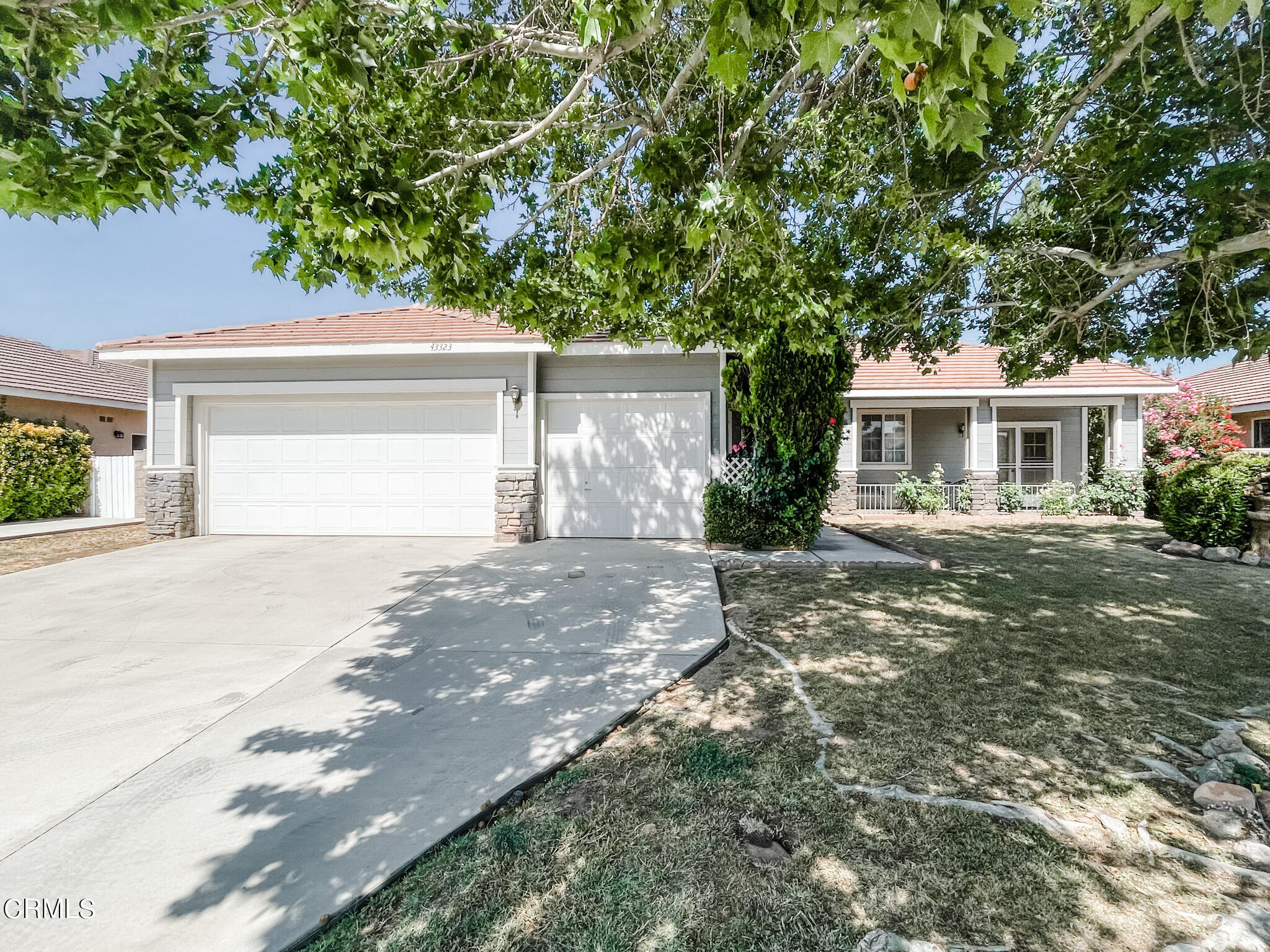 43323 Honeybee Lane Lancaster, CA 93536 - Photo 2 of 19 IMG_4632