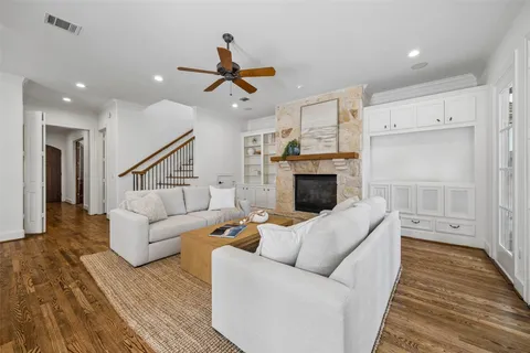 $1,750,000 | 3823 Coleridge Street, West University Place, TX 77005