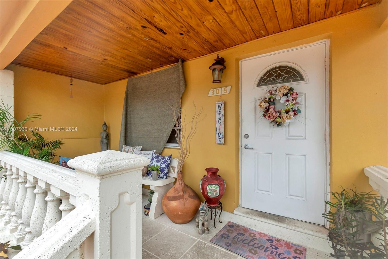 3015 Southwest 103rd Place Miami, FL 33165 - Photo 24 of 32 a view of a entryway