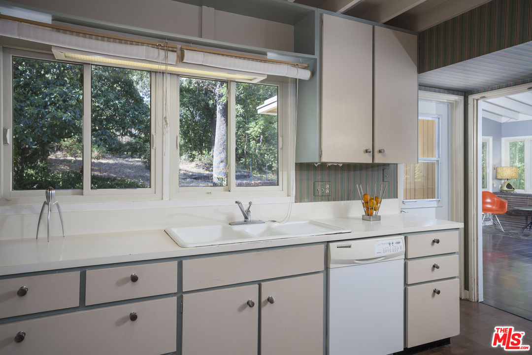 1908 Airole Way Austin, TX 78704 - Photo 12 of 41