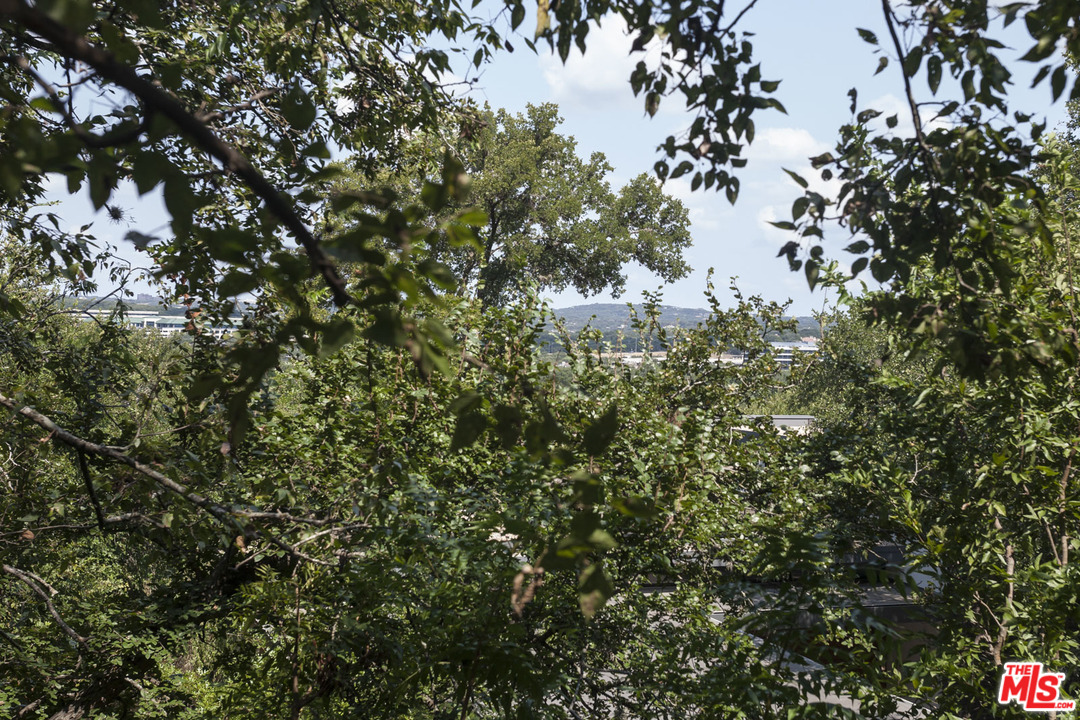 1908 Airole Way Austin, TX 78704 - Photo 26 of 41